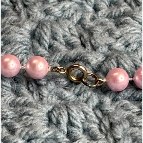 Lavender Purple Plastic Faux Pearl Beaded Necklace Spring Ring Clasp 19 inches - Picture 2 of 5
